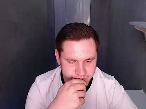 Snapshot of Max_Marlyn chatting on 06.10.26 Max Marlyn online show from 06.10.26