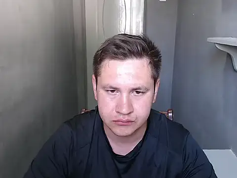 Snapshot of Max_Marlyn chatting on 07.15.26 Max Marlyn online show from 07.15.26