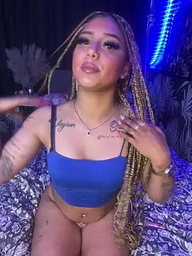 YoungXylena online show from 05.27.26
