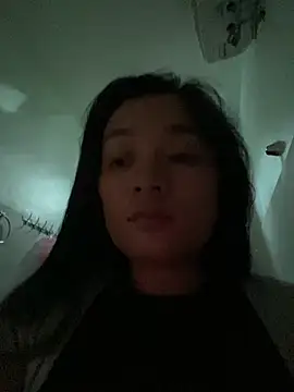 Snapshot of Luna-mi chatting on 06.26.26 Luna-mi online show from 06.26.26