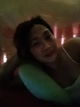 Snapshot of Mia-mia12 chatting on 05.30.26 Mia-mia12 online show from 05.30.26