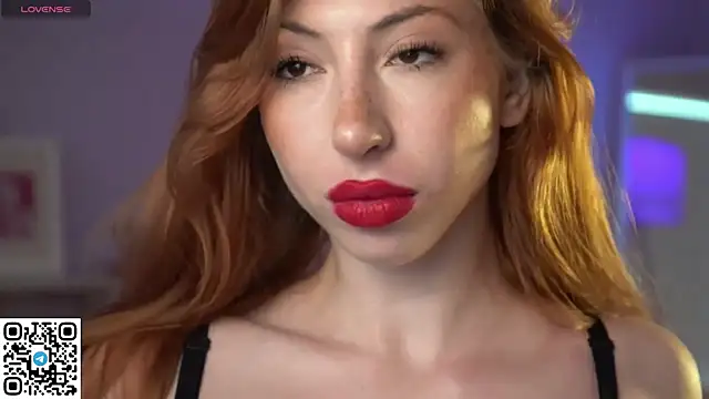 Mia Daddysgirl  online show from 06.12.26