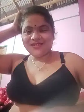 Snapshot of Maya_Vabi chatting on 05.30.26 Maya Vabi online show from 05.30.26