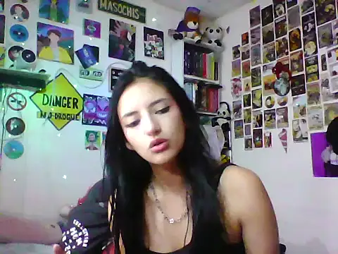 Snapshot of angelgirl2006 chatting on 06.04.26 angelgirl2006 online show from 06.04.26