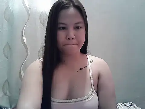 Snapshot of ThePrettySecret chatting on 07.12.26 ThePrettySecret online show from 07.12.26