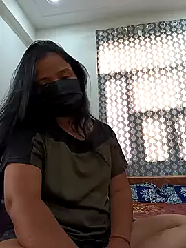 Snapshot of Riya_hot8 chatting on 07.14.26 Riya hot8 online show from 07.14.26