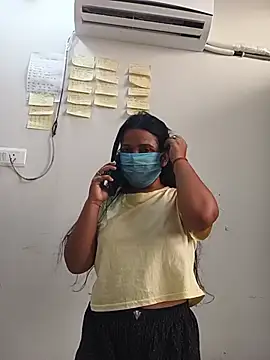 Snapshot of Riya_hot8 chatting on 07.19.26 Riya hot8 online show from 07.19.26