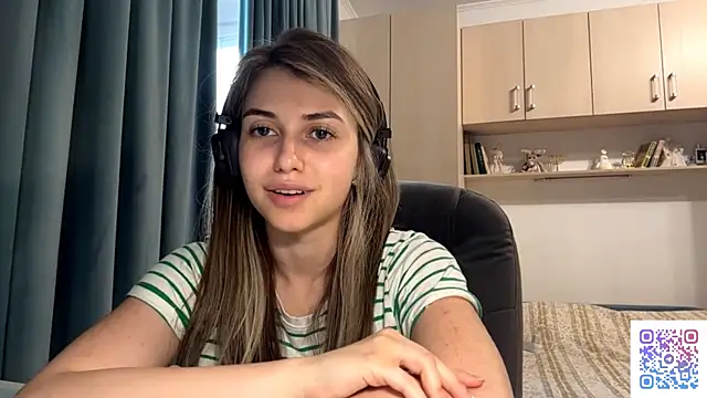 Snapshot of CameTruce chatting on 07.11.26 CameTruce online show from 07.11.26