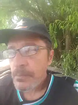Snapshot of Cupidon1972 chatting on 05.31.26 Cupidon1972 online show from 05.31.26