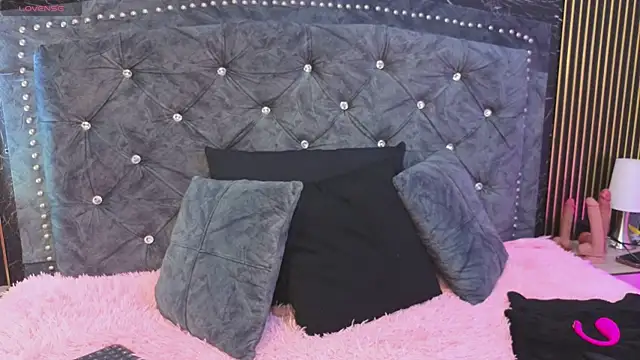 Snapshot of AlexandraNoxx chatting on 07.15.26 AlexandraNoxx online show from 07.15.26