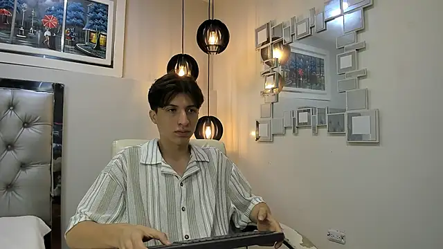 Snapshot of Marcoviolet chatting on 06.04.26 Marcoviolet online show from 06.04.26