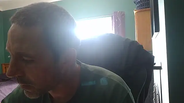 Snapshot of BradleyBent chatting on 07.16.26 BradleyBent online show from 07.16.26