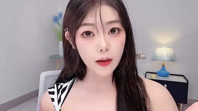 Snapshot of smalldaiwang chatting on 06.18.26 smalldaiwang online show from 06.18.26