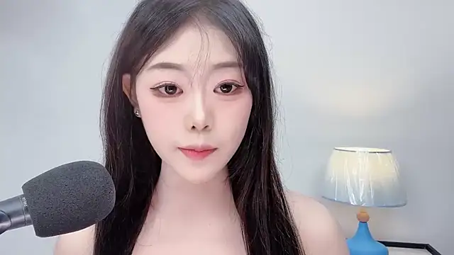 Snapshot of smalldaiwang chatting on 06.28.26 smalldaiwang online show from 06.28.26