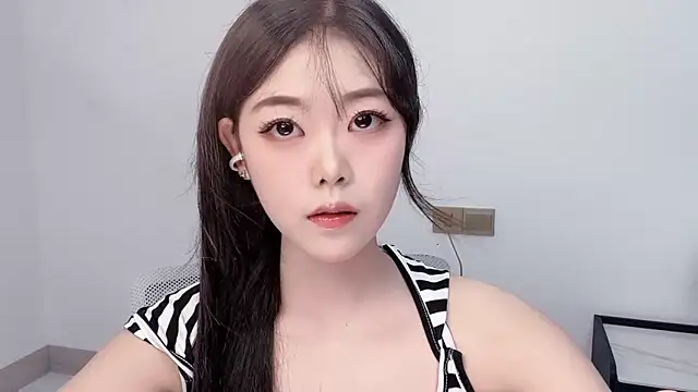 Snapshot of smalldaiwang chatting on 07.26.26 smalldaiwang online show from 07.26.26