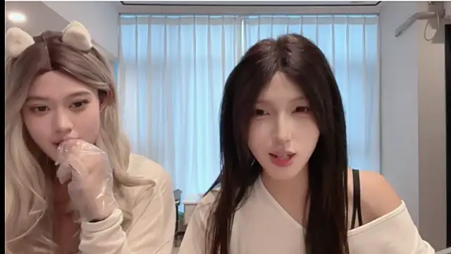 ZhaoZhao online show from 06.02.26