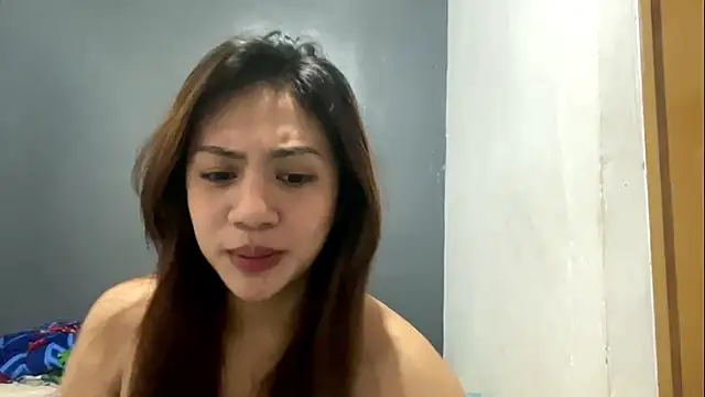 Snapshot of ReenaFixari chatting on 05.30.26 ReenaFixari online show from 05.30.26