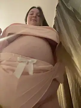 Snapshot of SashaMoo chatting on 06.22.26 SashaMoo online show from 06.22.26