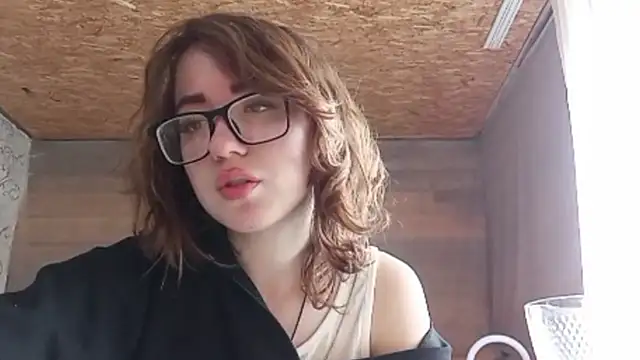 OliviaMoment online show from 06.18.26