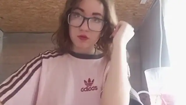 OliviaMoment online show from 06.30.26