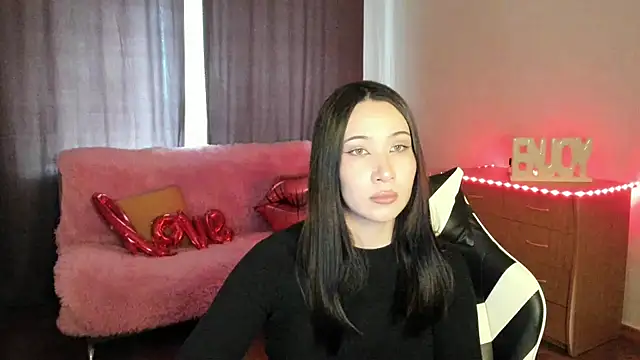 Snapshot of PlayMiss chatting on 06.02.26 PlayMiss online show from 06.02.26