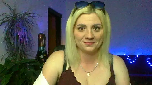 LunaaKiss online show from 06.27.26