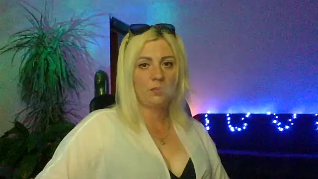 LunaaKiss online show from 06.30.26