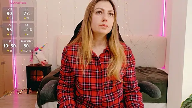 LindaWhite  online show from 03.15.26