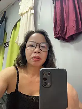 Snapshot of honghong_mother chatting on 06.10.26 honghong mother online show from 06.10.26