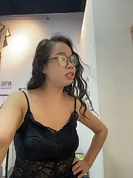 Snapshot of honghong_mother chatting on 07.14.26 honghong mother online show from 07.14.26