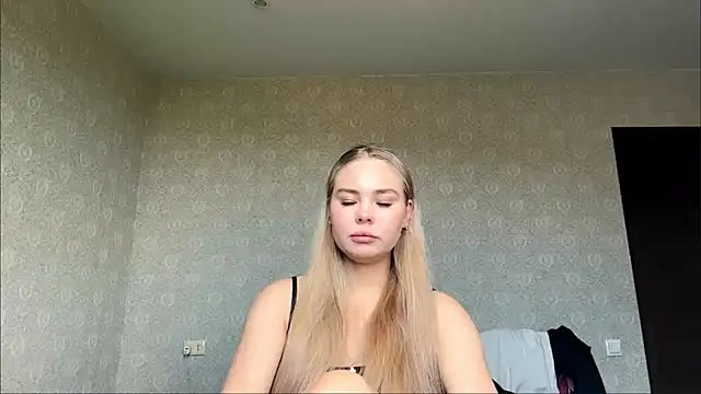Cary blonde online show from 06.15.26