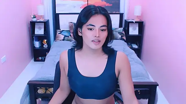 Snapshot of MiamoreAmara69 chatting on 06.23.26 MiamoreAmara69 online show from 06.23.26