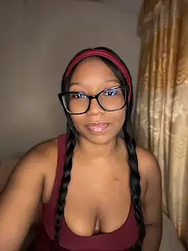Snapshot of chell_iivy chatting on 07.12.26 chell iivy online show from 07.12.26