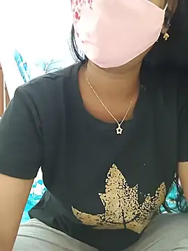 Snapshot of Tamildreamgurl chatting on 07.15.26 Tamildreamgurl online show from 07.15.26
