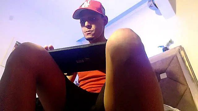 Snapshot of Brendt_Hotx chatting on 06.14.26 Brendt Hotx online show from 06.14.26