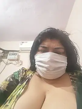 Snapshot of simranjeet_kaur69 chatting on 07.04.26 simranjeet kaur69 online show from 07.04.26