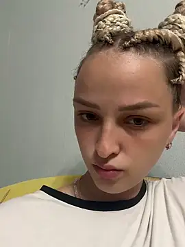 Snapshot of Milkaaaaaaa chatting on 06.16.26 Milkaaaaaaa online show from 06.16.26