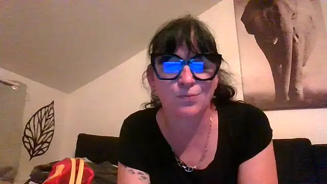 Snapshot of sexujuly88 chatting on 05.25.26 sexujuly88 online show from 05.25.26