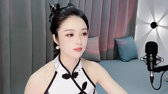 Momo-Wow online show from 06.13.26