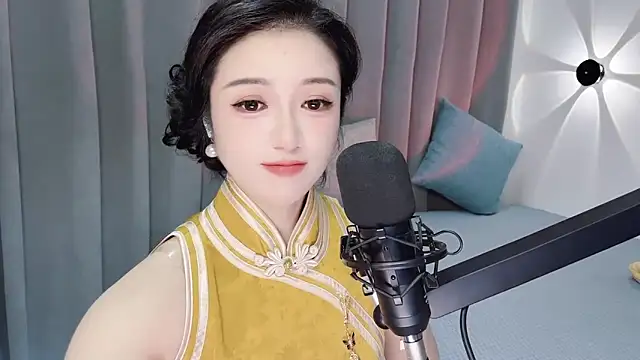Momo-Wow online show from 06.14.26