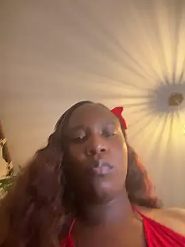 Snapshot of Dulceyesi chatting on 06.15.26 Dulceyesi online show from 06.15.26