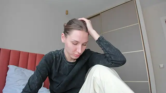 Snapshot of SofiClimbing chatting on 02.11.25 SofiClimbing online show from 02.11.25