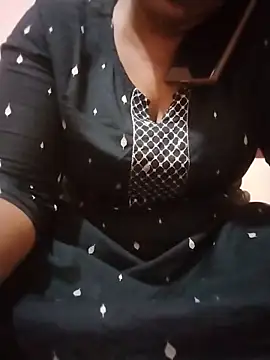 Snapshot of Tamilvalarmathi chatting on 06.10.26 Tamilvalarmathi online show from 06.10.26