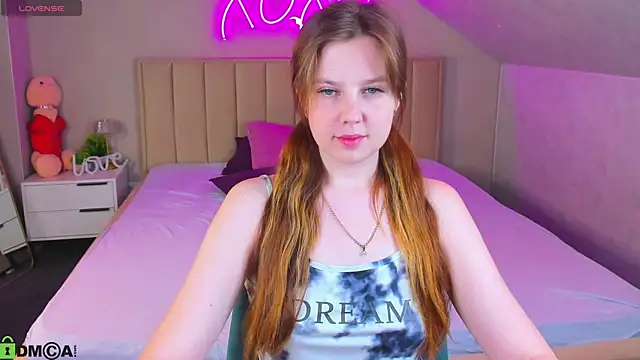 Snapshot of Violeta_Paul chatting on 07.12.26 Violeta Paul online show from 07.12.26