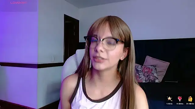 Snapshot of Peytongh_ chatting on 06.13.26 Peytongh online show from 06.13.26