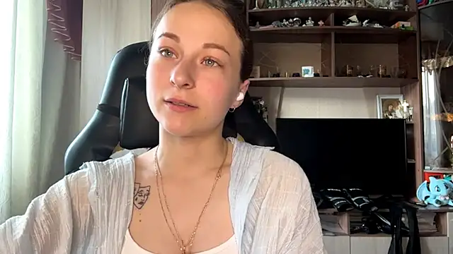 Snapshot of TaIliedGuest chatting on 06.19.26 TaIliedGuest online show from 06.19.26