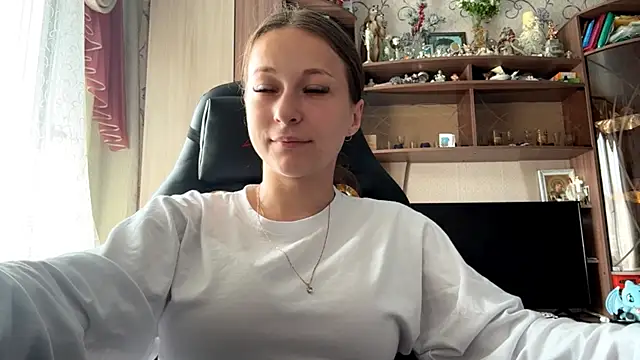 Snapshot of TaIliedGuest chatting on 07.03.26 TaIliedGuest online show from 07.03.26
