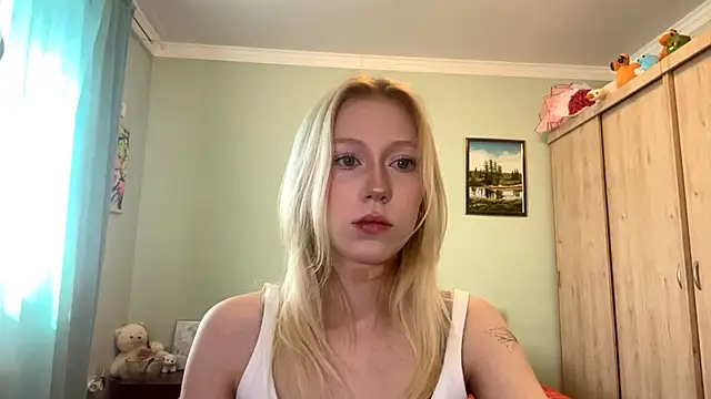 BossedFrog online show from 06.10.26