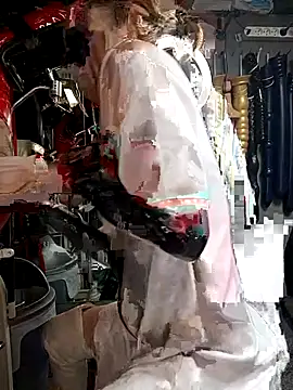 Snapshot of Caromimi18 chatting on 09.23.25 Caromimi18 online show from 09.23.25