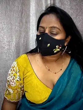 Snapshot of Nithya_ chatting on 06.14.26 Nithya online show from 06.14.26